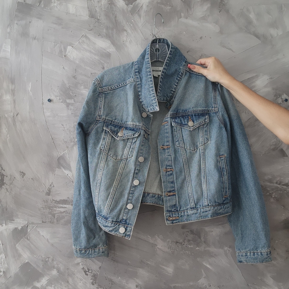 Vigoss Jean Jacket, Size Medium - Picture 2 of 3